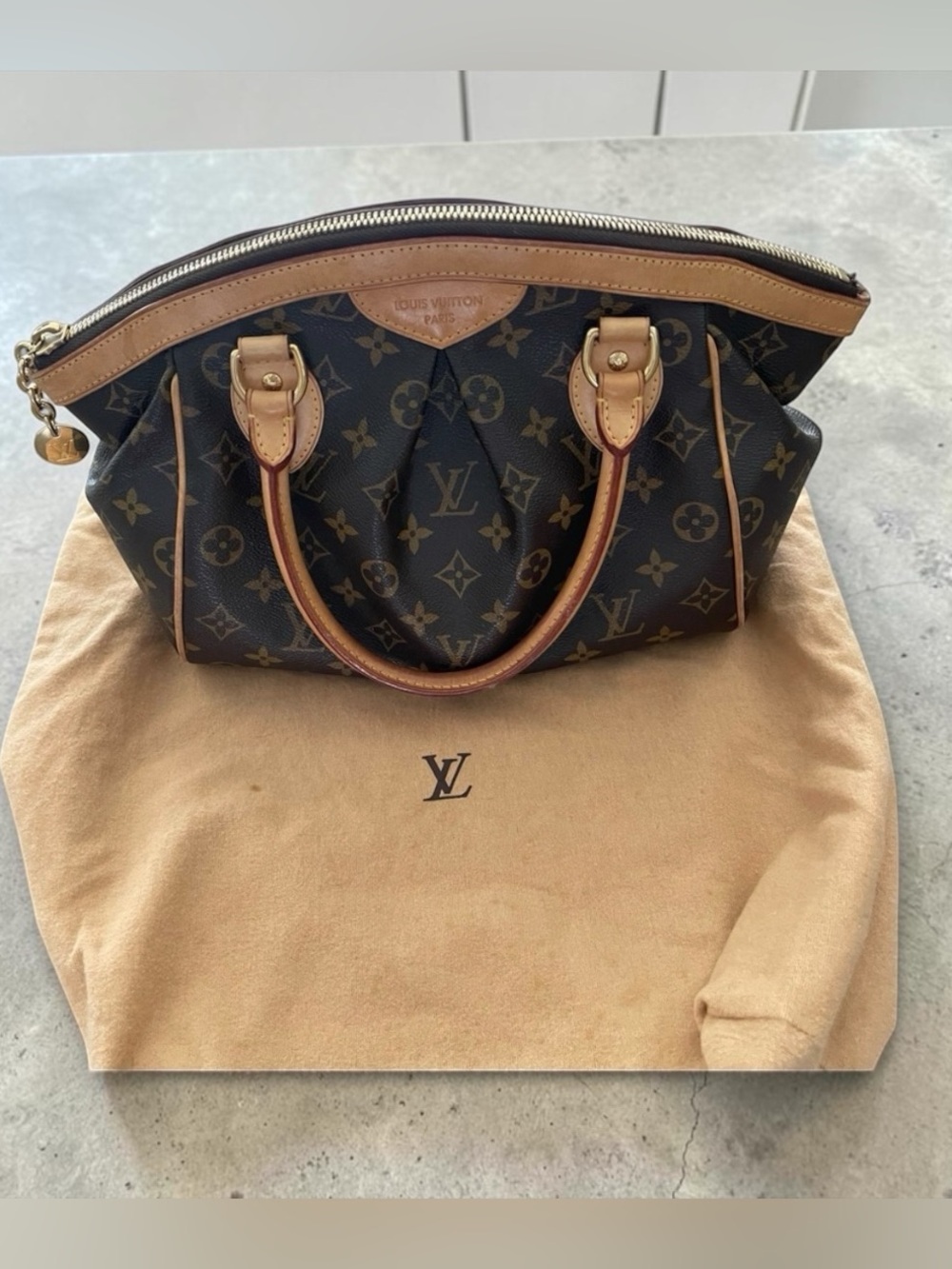 2009 Louis Vuitton Discontinued Tivoli PM Monogram Canvas Handbag
